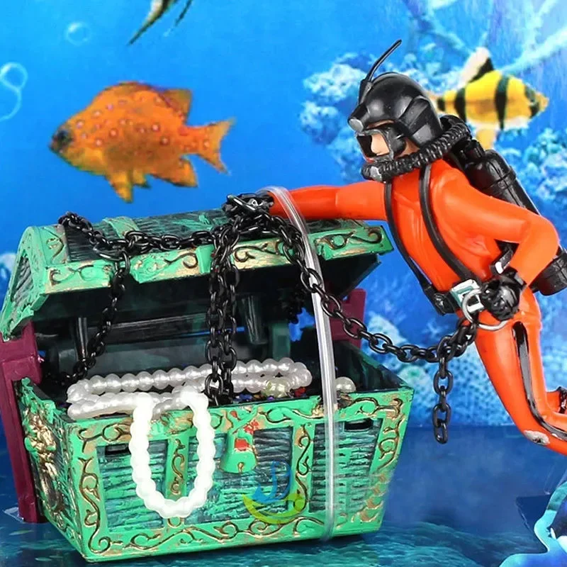 Resin Art Underwater - Resin Treasure Hunter Diver Fish Tank