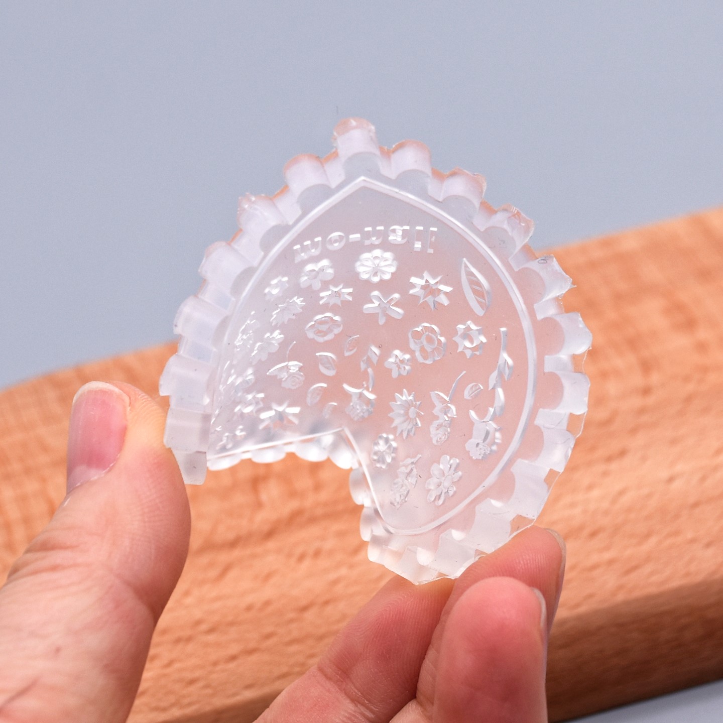 Mini Silicone Mold, Flower Clo - огляд і ціна Resin Art And Design